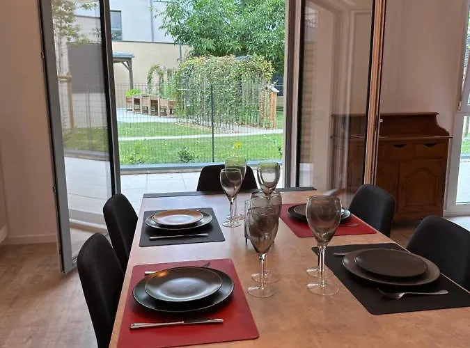 L'aumonerie アパート アンジェ