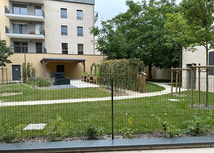 L'aumonerie アパート *